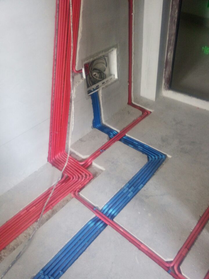 B8BC165FF03FAC47617F4D240F8217DE.jpg/